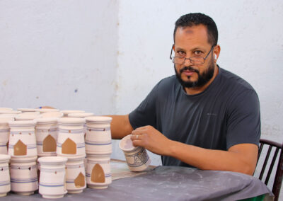 Fes pottery artist